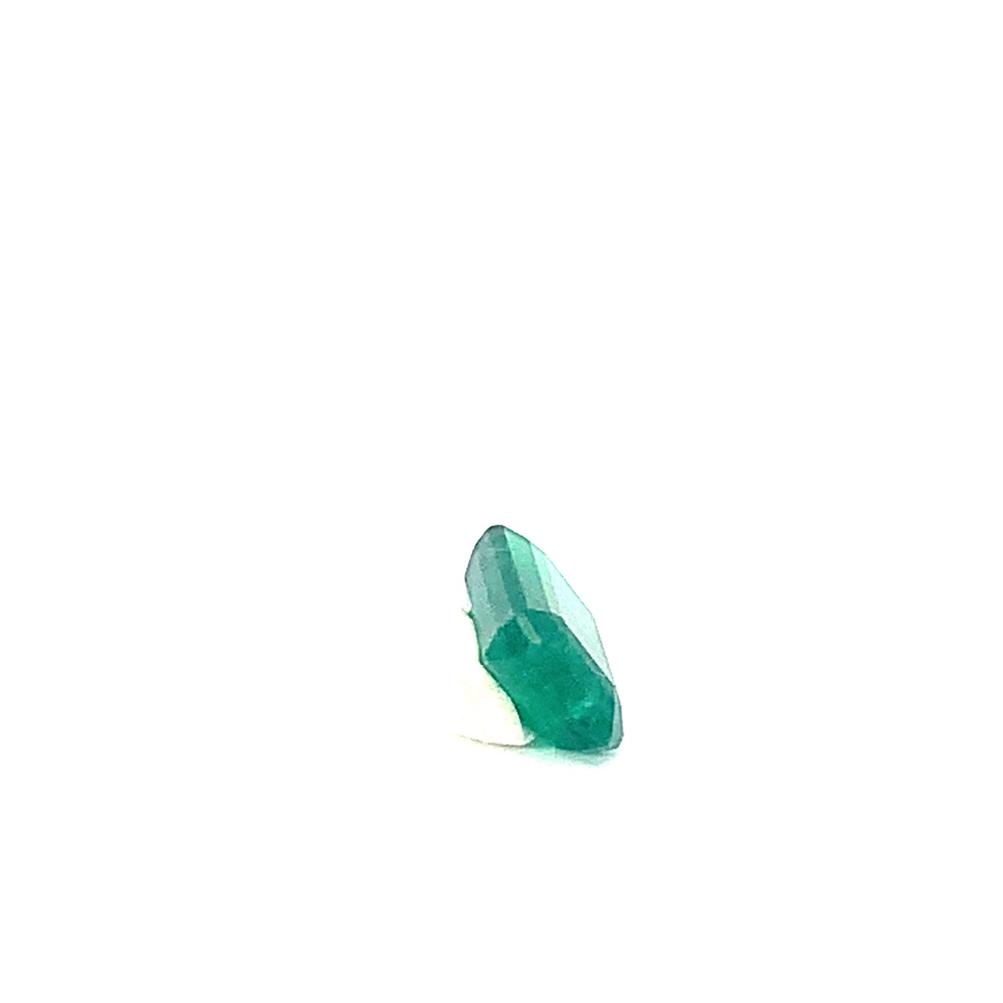 EX-025 Emerald Octagon 2.24cts 9.02 x 7.01 x 4.17 mm