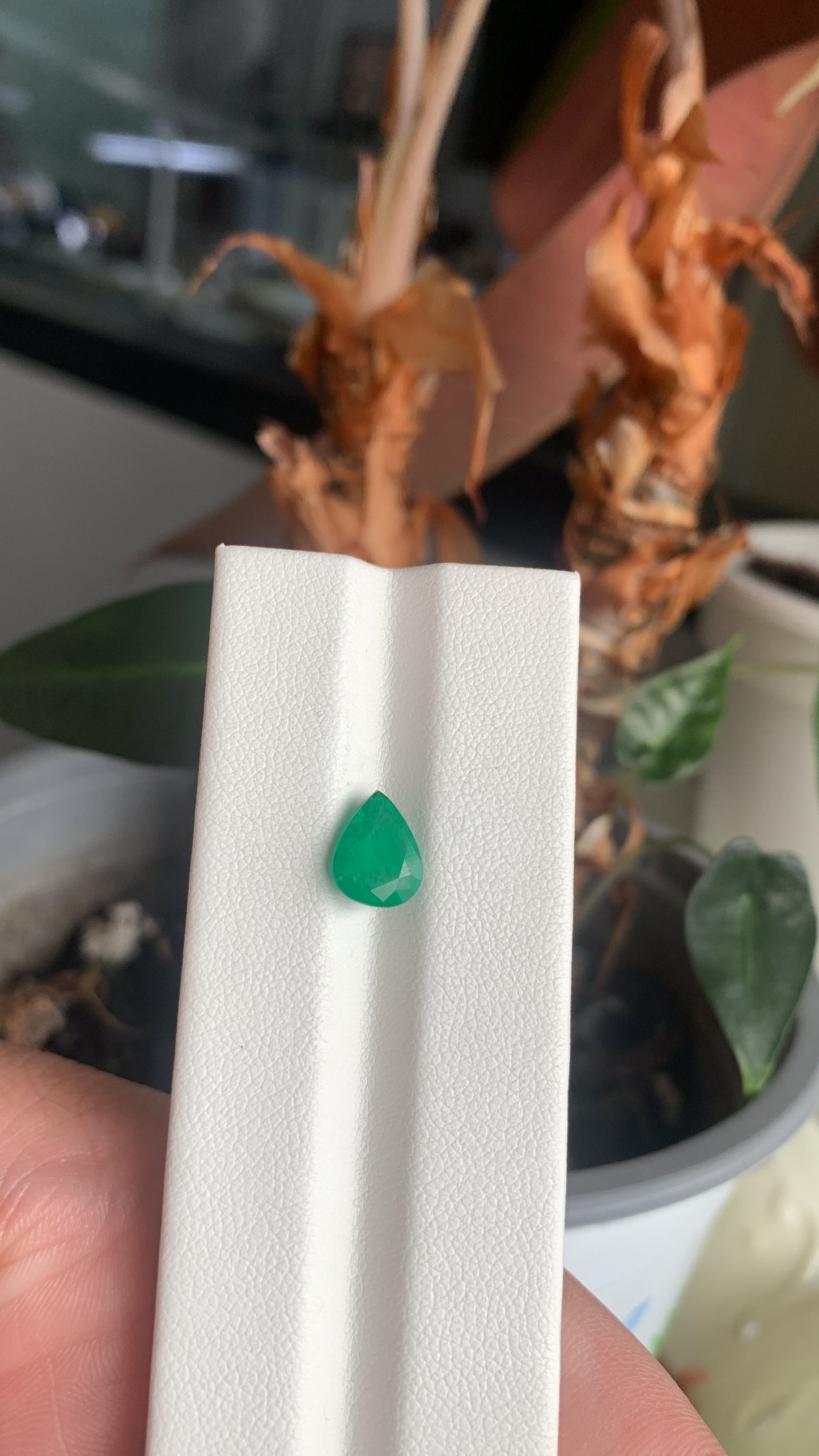 EX-074 Emerald Pear 1.60cts 8.79 x 6.79 x 5.02 mm