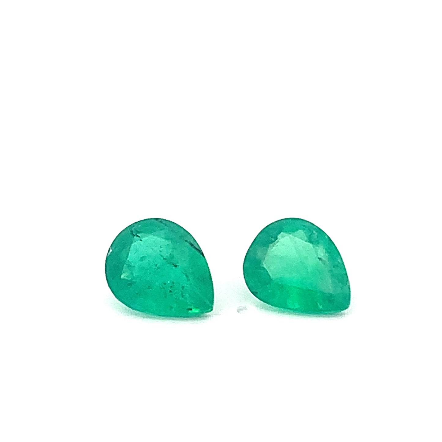 EX-069 Emerald Pear 2 pcs 3.72cts