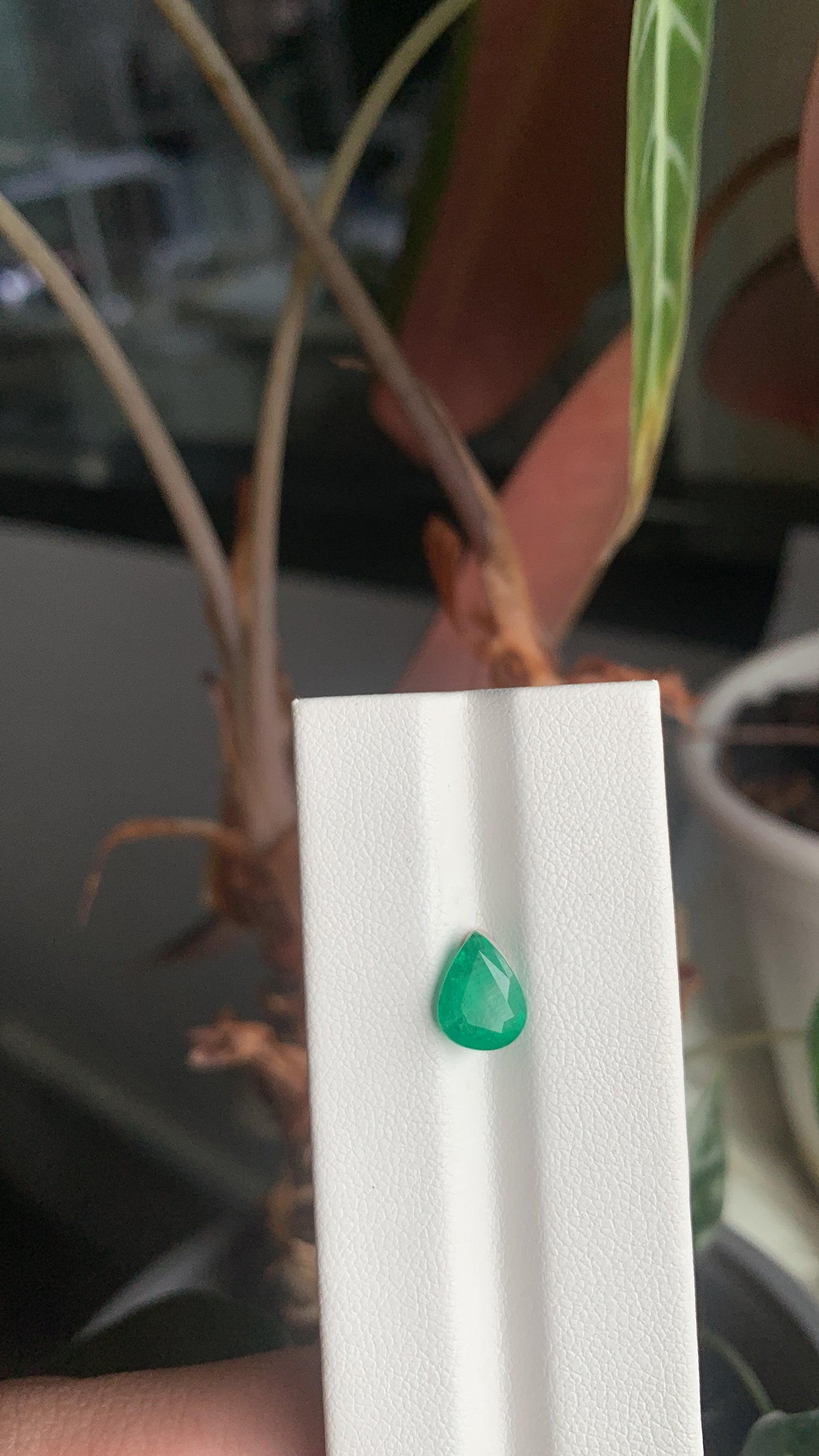 EX-074 Emerald Pear 1.60cts 8.79 x 6.79 x 5.02 mm