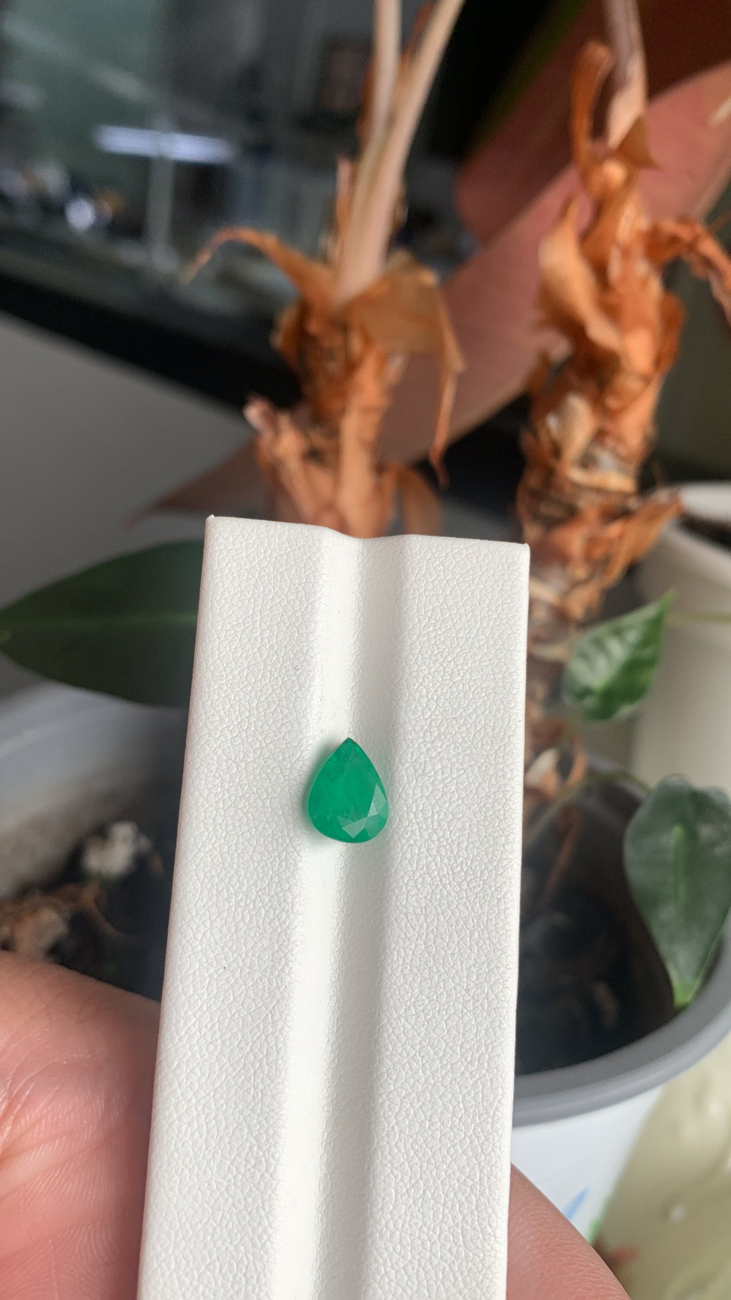 EX-074 Emerald Pear 1.60cts 8.79 x 6.79 x 5.02 mm