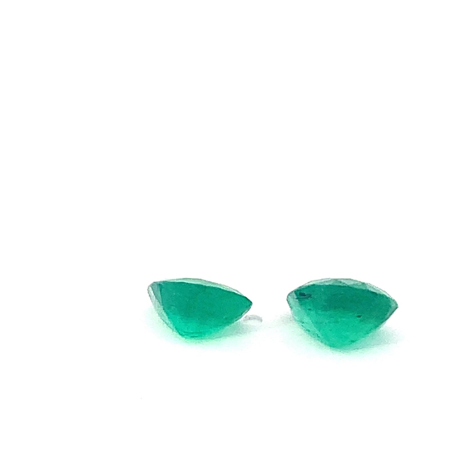 EX-069 Emerald Pear 2 pcs 3.72cts