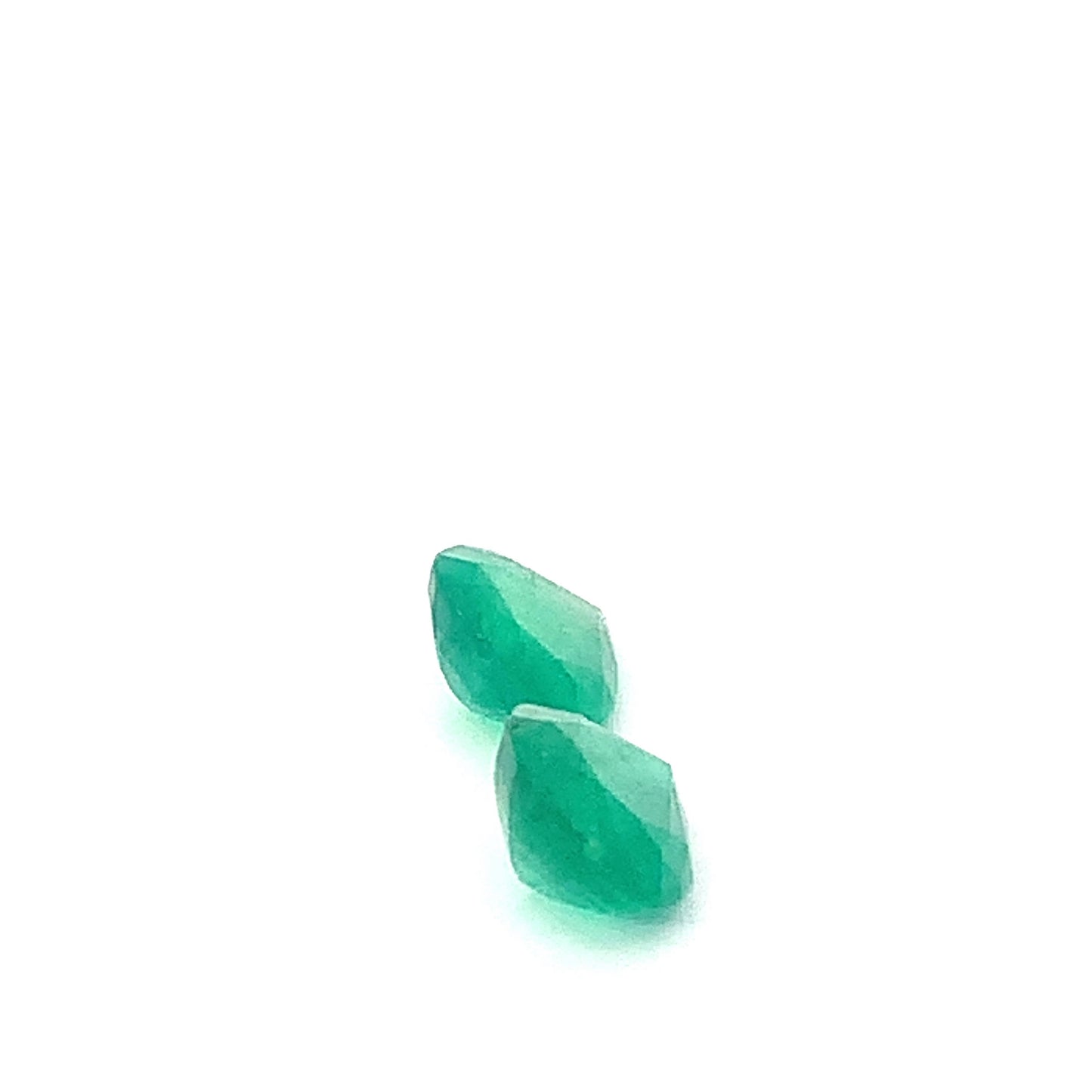 EX-069 Emerald Pear 2 pcs 3.72cts