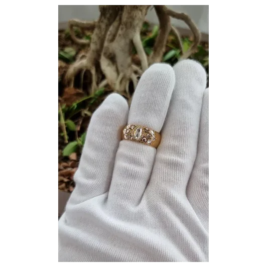 18K Gold A Touch of Alchemy Ring with White and Brown Diamonds