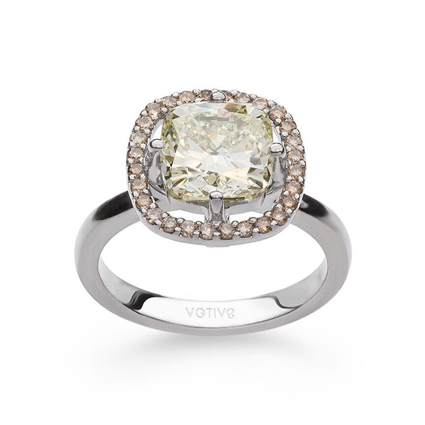 18K Gold Ring with Light Yellow Cushion Centre Diamond and Accent Brown Diamonds