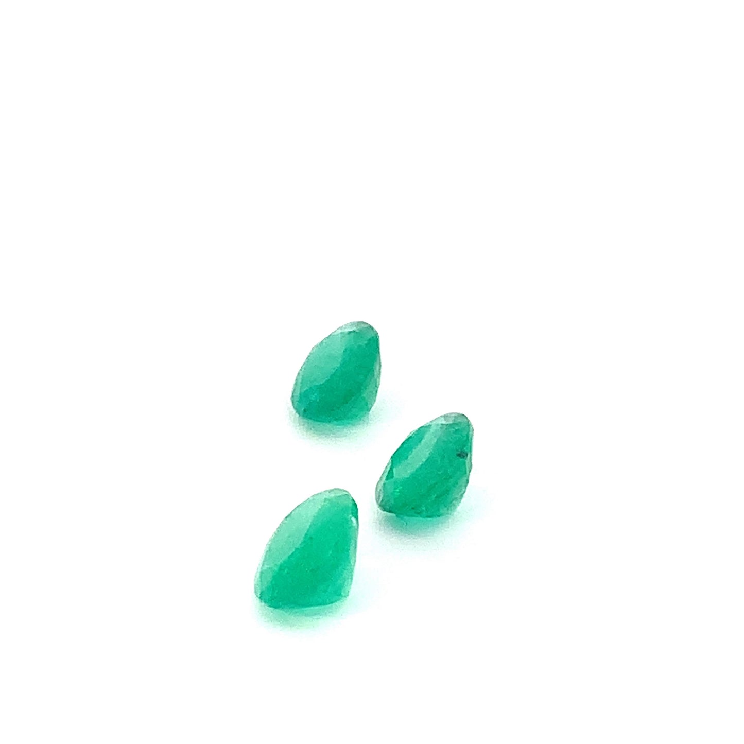 EX-048 Emerald Oval 3 pcs 4.87 cts