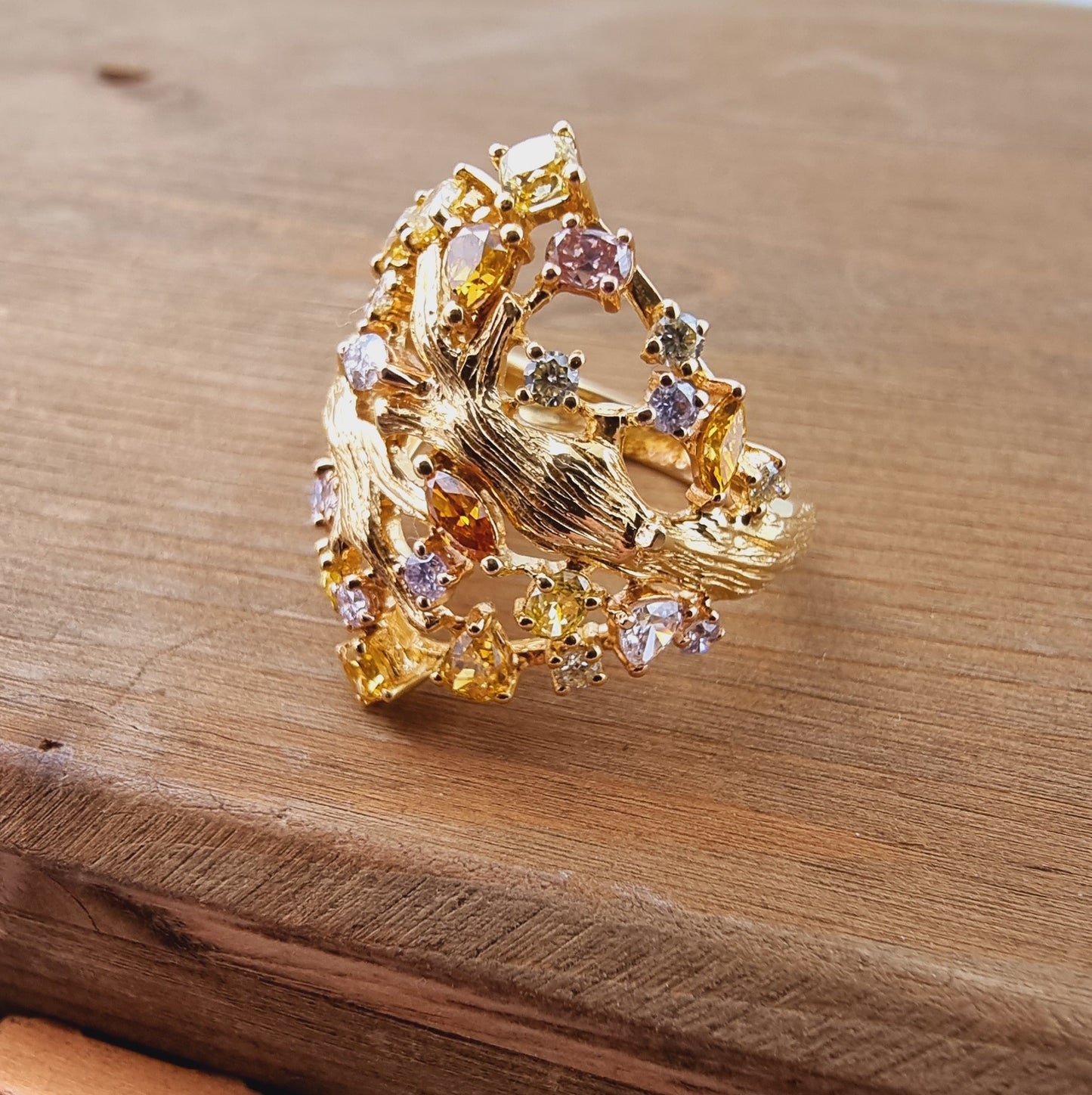 Unique Gold Ring With Fancy Shape and Fancy Colour Diamonds