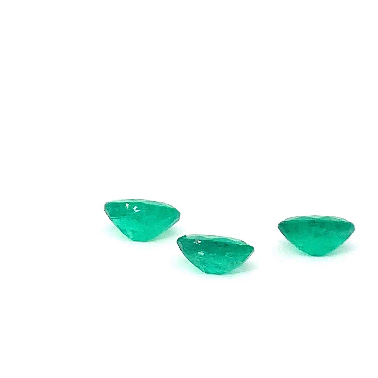 EX-048 Emerald Oval 3 pcs 4.87 cts