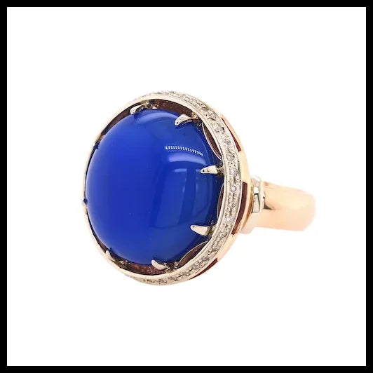 14K Yellow Gold Ring with White Diamonds and Cabochon Agate