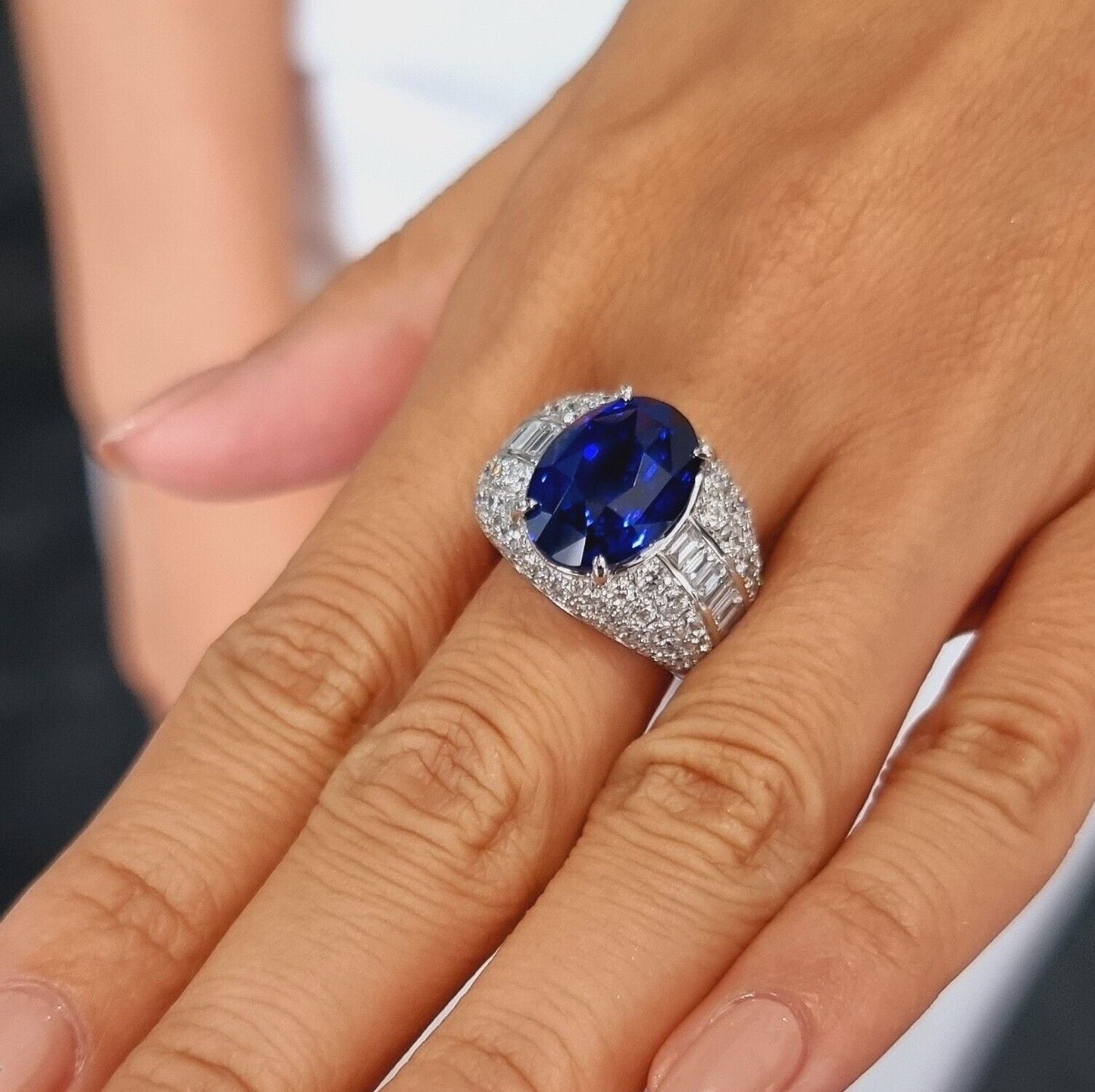 Platinum 900 Ring with Ceylon GRS Sapphire and Diamonds