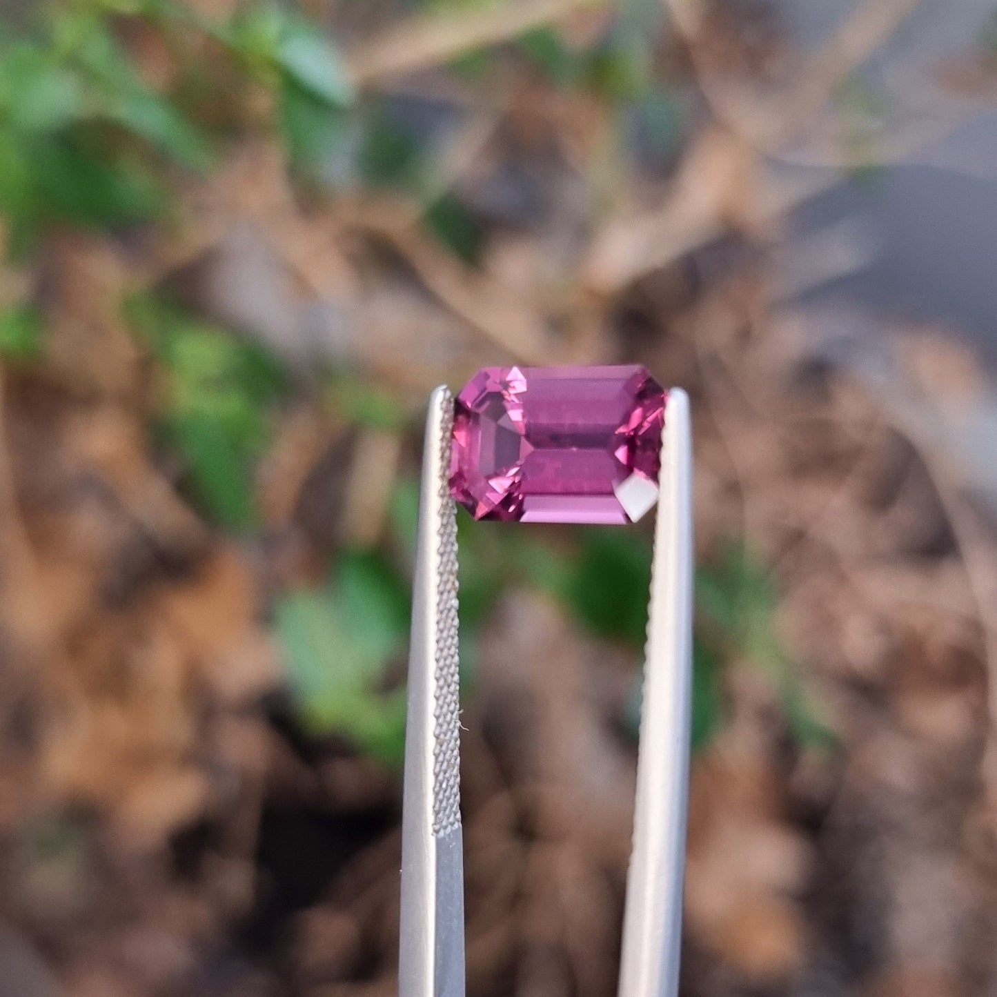 2.89 Octagon Rhodolite Garnet from Tanzania with Certificate Precision Cut