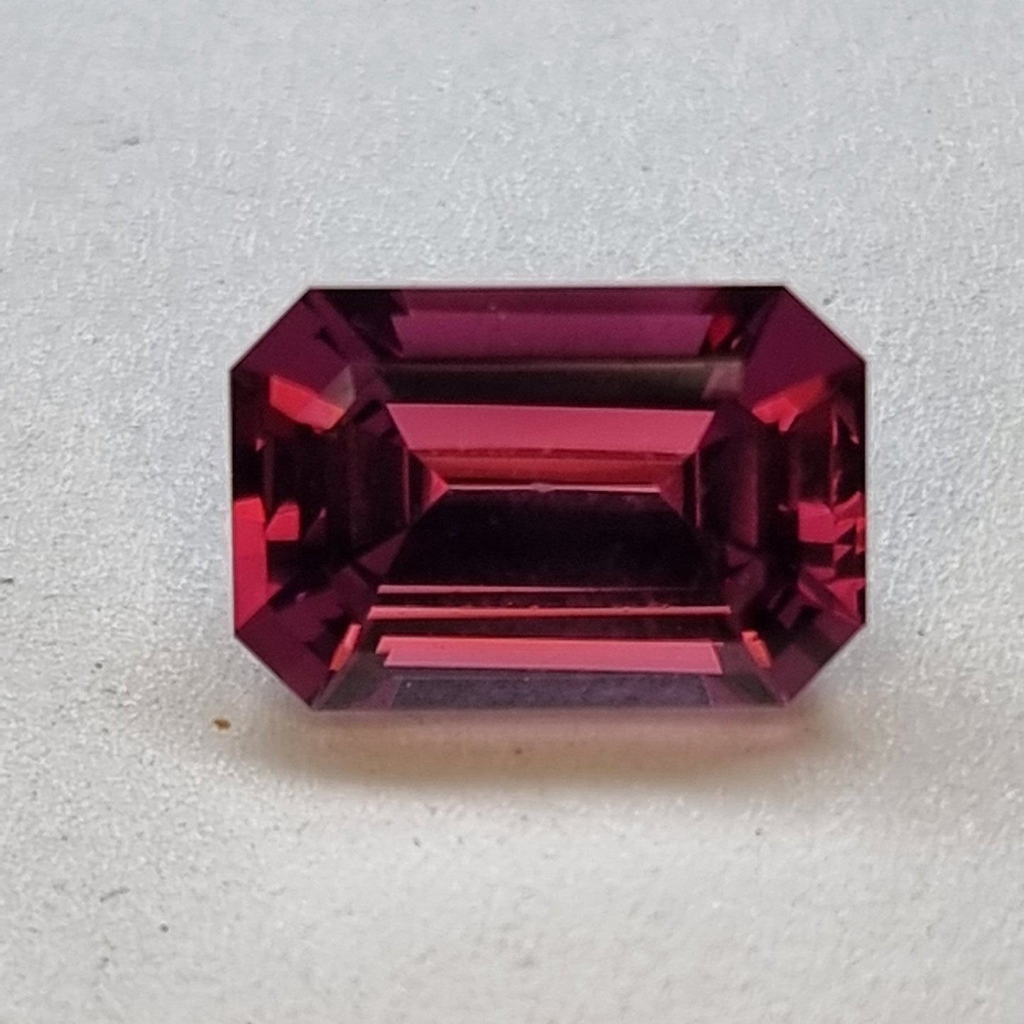 2.89 Octagon Rhodolite Garnet from Tanzania with Certificate Precision Cut